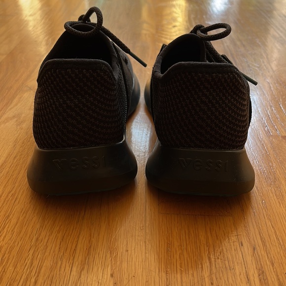 Vessi runners - Picture 3 of 8